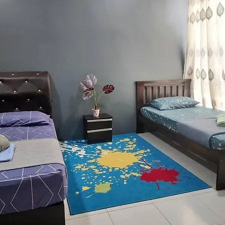 Hanis Homestay De Bangi Kajang Exterior photo