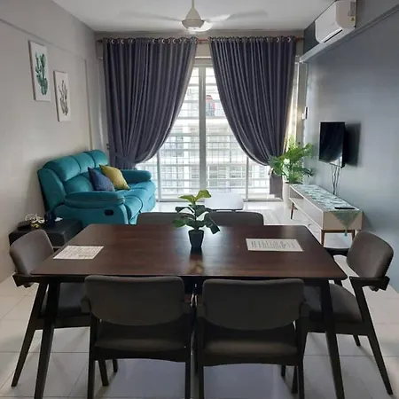 Hanis Homestay De Bangi Kajang Exterior photo